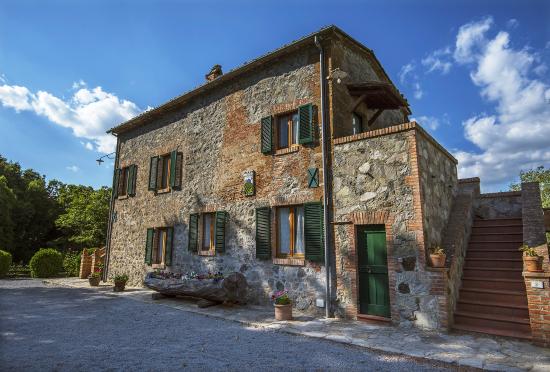 casale-le-crete-toscane