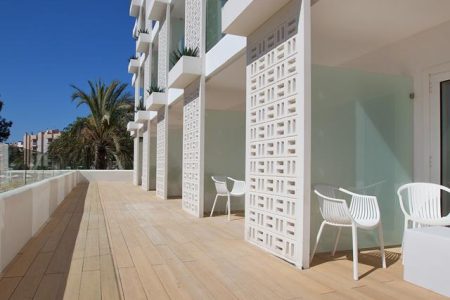 Hotel HM Balanguera Beach – adults only