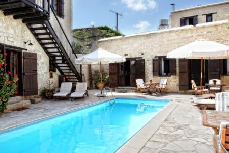 Leonidas Village Houses