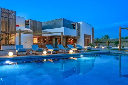 Zante Maris Suites – adults only