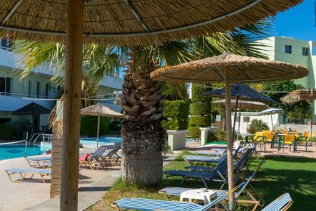 Hotel Stamos Plus