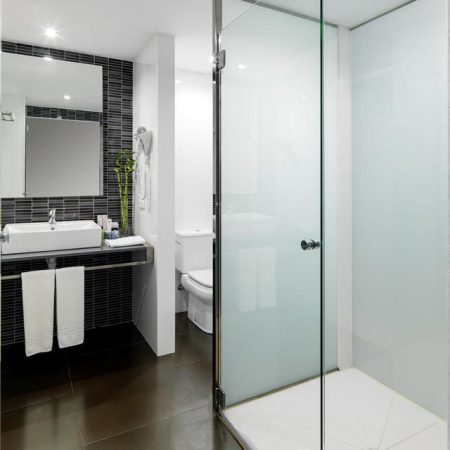 Hotel H10 White Suites – adults only