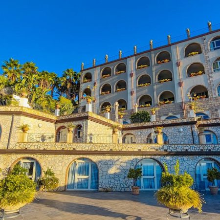 Antares Complex – All inclusive