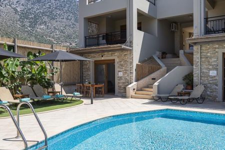 Pantheon Villas & Suites