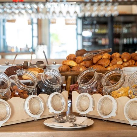 Hotel Mythos Suites – logies & ontbijt